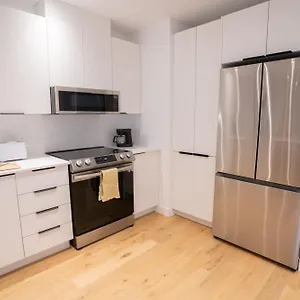 Beautifully Renovated 3br Downtown 2min To Metro Apartment